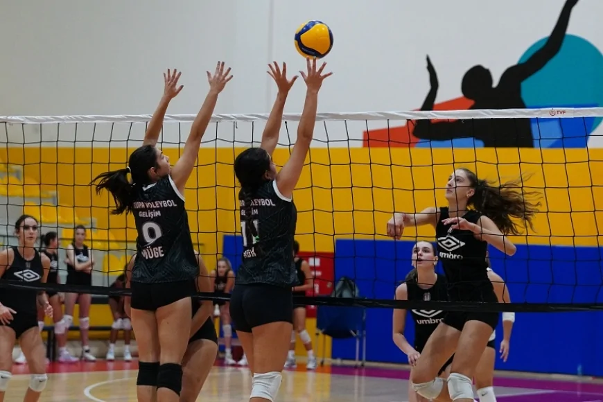 Beylikdüzü’nde Zafer Kupası Yıldız Kızlar Voleybol Turnuvası şampiyonları belli oldu