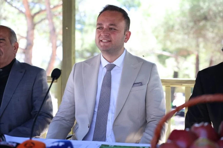 Denizli Çivril’de 28. Uluslararası Elma Tarım ve Kültür Festivali öncesi üreticinin fiyat sorunu gündeme taşındı