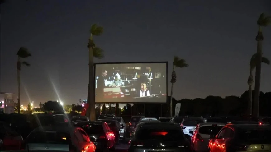 İzmir’de Yeniden Sinematek Arabada Film Keyfi İnciraltı’nda dört filmle sinemaseverleri buluşturacak