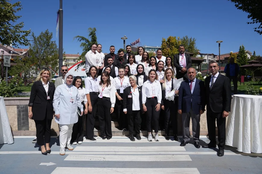 Keçiören Belediyesi Engelsiz Sohbet Evi’nde özel gereksinimli bireyler dayanışma sofrasında buluştu