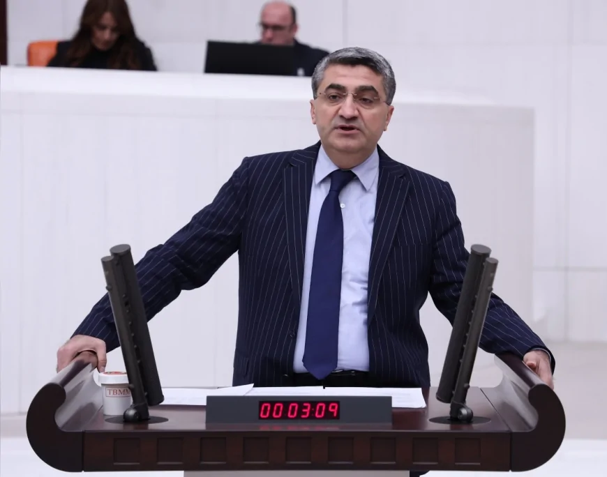 DEVA Partisi Genel Başkan Yardımcısı Mehmet Emin Ekmen: “Seçmen iradesi bin bir yolla devre dışı bırakılıyor”