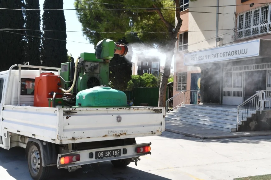 Söke Belediyesi eğitim yılı öncesi ilçedeki tüm okullarda kapsamlı ilaçlama çalışması başlattı