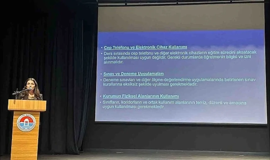 Maltepe Belediyesi, LGS’ye Girecek Öğrenci ve Velilere Yeni Eğitim Dönemi Öncesi Rehberlik Toplantısı Düzenledi