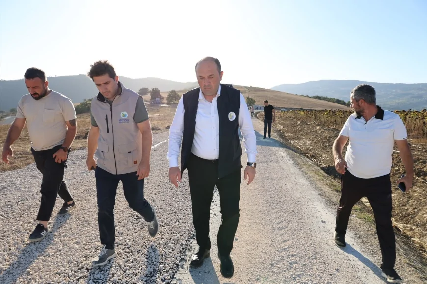 Belediye Başkanı Selçuk Yıldız: “Karacaören Mahallesi’nde yol sorunlarını birer birer çözüme kavuşturuyoruz”
