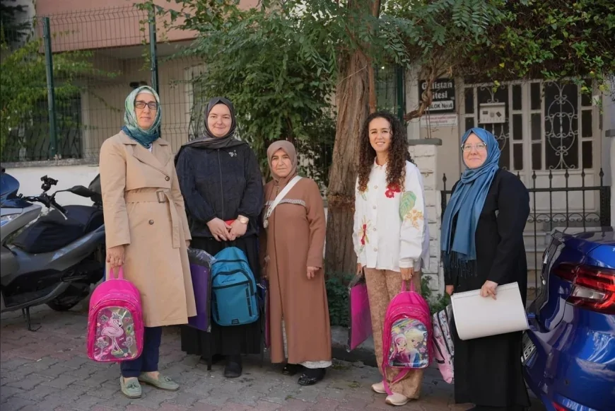 AK Parti İstanbul İl Kadın Kolları Başkanı Saliha Demirer: “Çantan Hazır” projesiyle 11 bin öğrenciye eğitim desteği