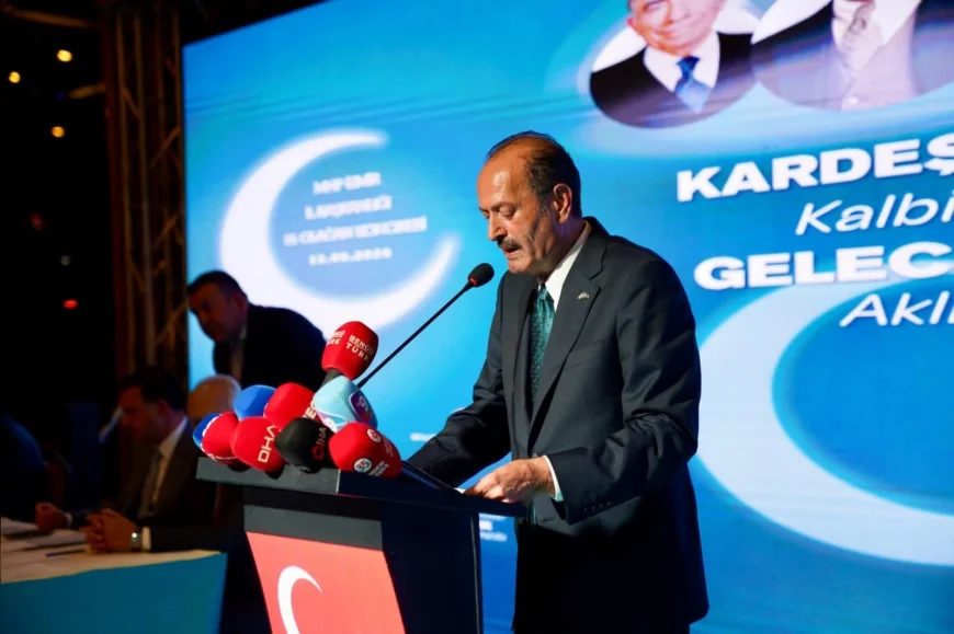 MHP İzmir İl Kongresi Balçova’da Gerçekleştirildi, Veysel Şahin Yeniden Aday Oldu