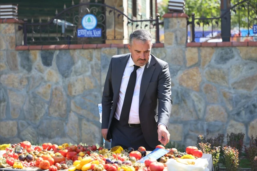 Pursaklar Belediye Başkanı Ertuğrul Çetin: “Gelecek nesillere genetiğine müdahale edilmemiş ürünler bırakacağız”
