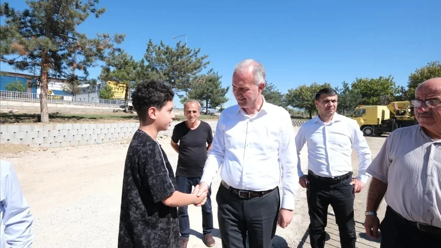 İnegöl Belediye Başkanı Alper Taban: “Ertuğrulgazi Caddesine 165 araçlık düzenli otopark hazırlıyoruz”