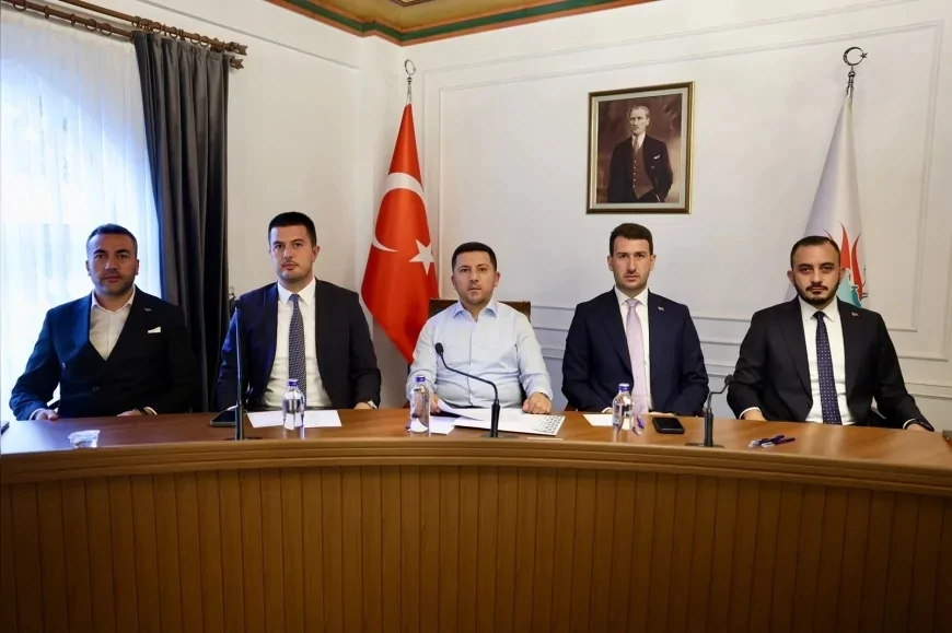NEVŞEHİR BELEDİYE BAŞKANI RASİM ARI: “ŞEHRİN BÜTÜN İHTİYAÇLARINA CEVAP VEREREK YOLUMUZA DEVAM EDECEĞİZ”