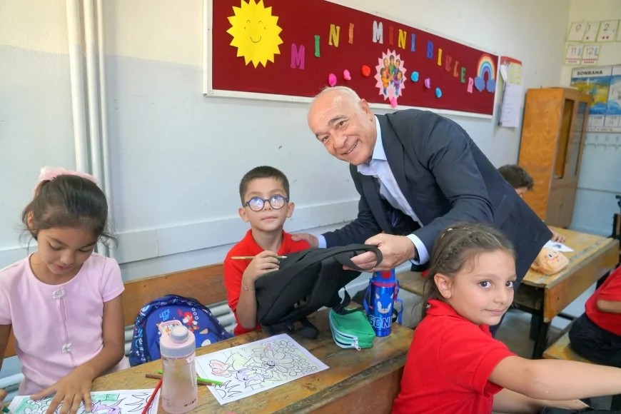 Seferihisar Belediye Başkan Vekili Fuat Gümüş: “Bir çocuğun eğitimine dokunmak, geleceğimize sahip çıkmaktır”