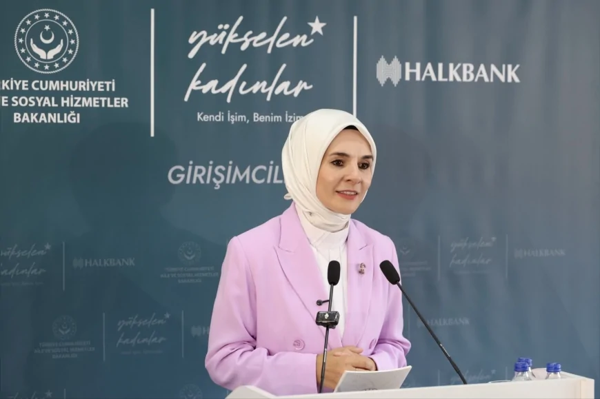 Aile ve Sosyal Hizmetler Bakanı Mahinur Özdemir Göktaş: “Evde Bakım Yardımı için 7,7 milyar lirayı hesaplara yatırdık”