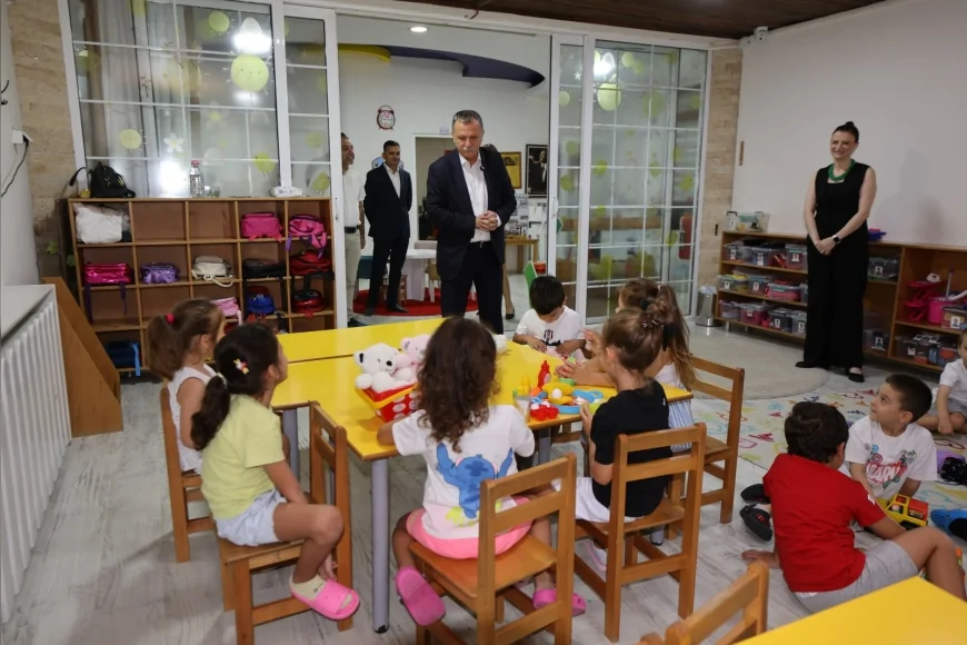 Yunusemre Belediye Başkanı Semih Balaban, yeni eğitim yılında Çocuk Kültür ve Sanat Merkezlerini ziyaret etti