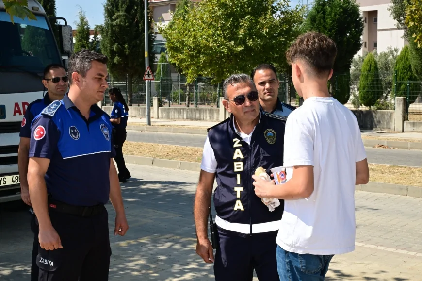 Manisa’da okul çevrelerinde gıda denetimleri sıklaştırıldı, seyyar satış noktaları kontrol edildi