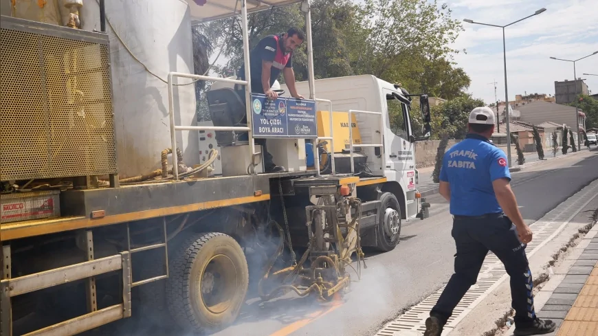 Salihli’de Şüheda ve Park Caddelerindeki asfalt ve yol çizgi çalışmaları tamamlandı