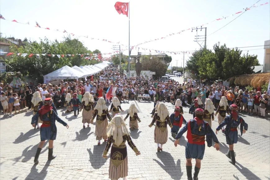 Efes Selçuk’ta Gökçealan Osmancık Üzüm Şenliği renkli etkinliklerle kutlanacak