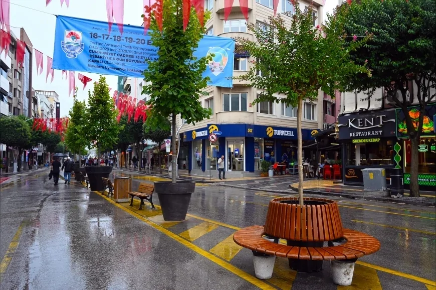 Yalova Belediyesi Avrupa Hareketlilik Haftası’nı başlattı, kent sokakları yaya ve bisikletlilere açıldı