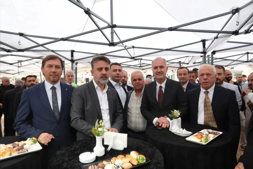 İnegöl Turgutalp’te kentsel dönüşümün 2. ve 3. etaplarında 447 konut için temel atıldı
