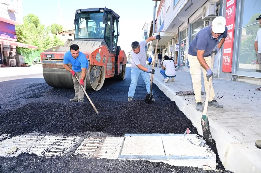 Manisa Büyükşehir Belediye Başkanı Besim Dutlulu: “Atatürk Caddesi’ni çift şeritli ve modern bir yapıya kavuşturuyoruz”
