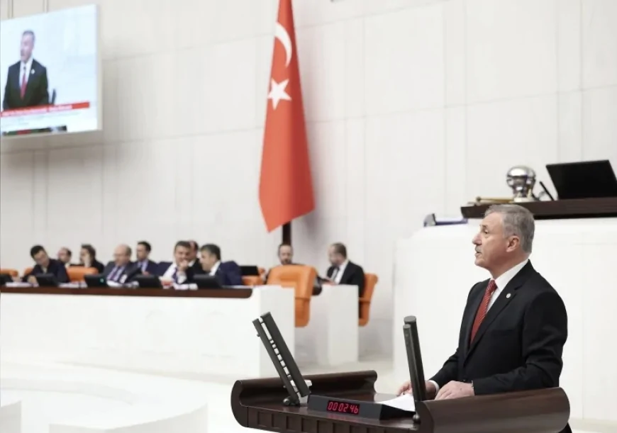 Yeni Yol Grup Başkanvekili Doç. Dr. Selçuk Özdağ: “Paşamız bakan olduğunu unutmuş olacak ki evlere şenlik bir cevap vermiş”