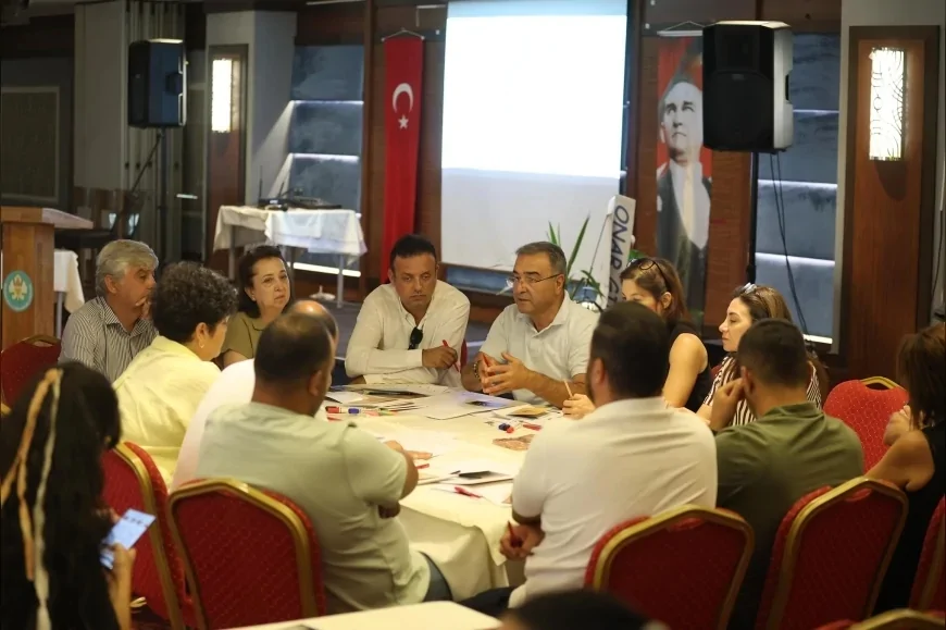 Manisa Bağcılık ve Tarım Çalıştayı bildirgesi açıklandı: Üretici, su ve üzüm için ortak yol haritası