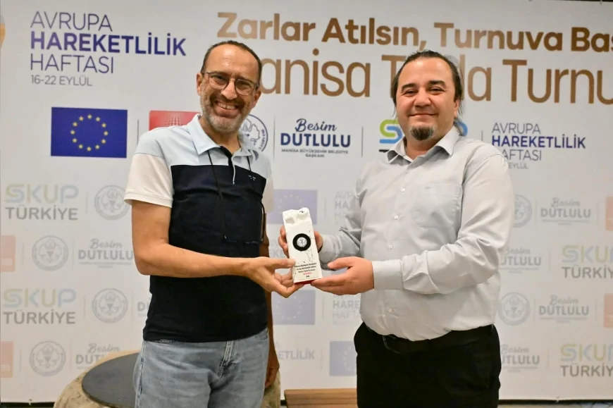 Manisa’da Avrupa Hareketlilik Haftası kapsamında tavla tutkunları turnuvada buluştu