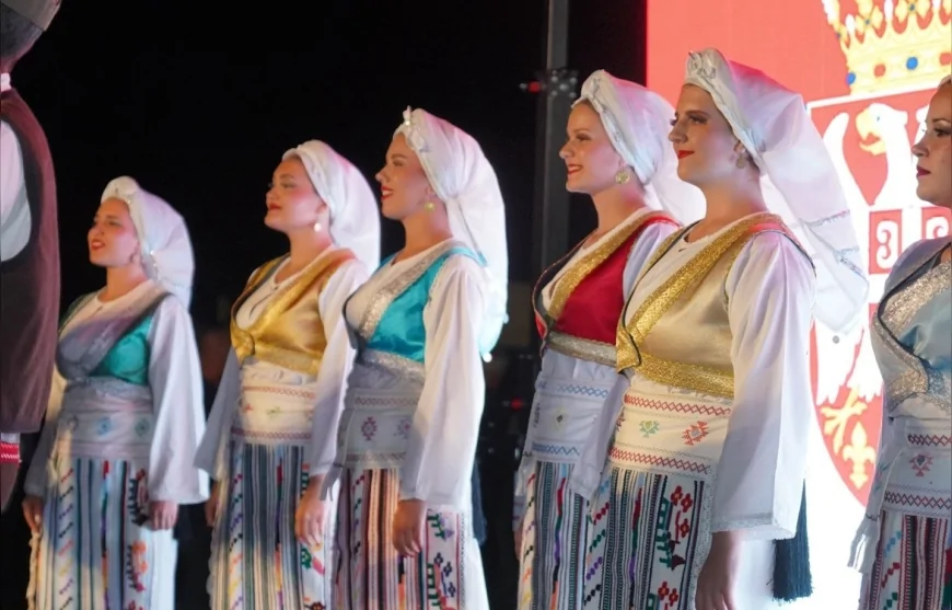 Sarımsaklı’da 24. Trophy Festivali 5 ülkeden 300 dansçıyı aynı sahnede buluşturdu