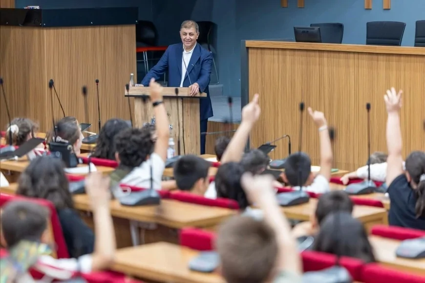 İzmir Çocuk Meclisi yeni dönem başvuruları başladı, 9-14 yaş arası çocuklar 5 Ekim’e kadar başvurabilecek