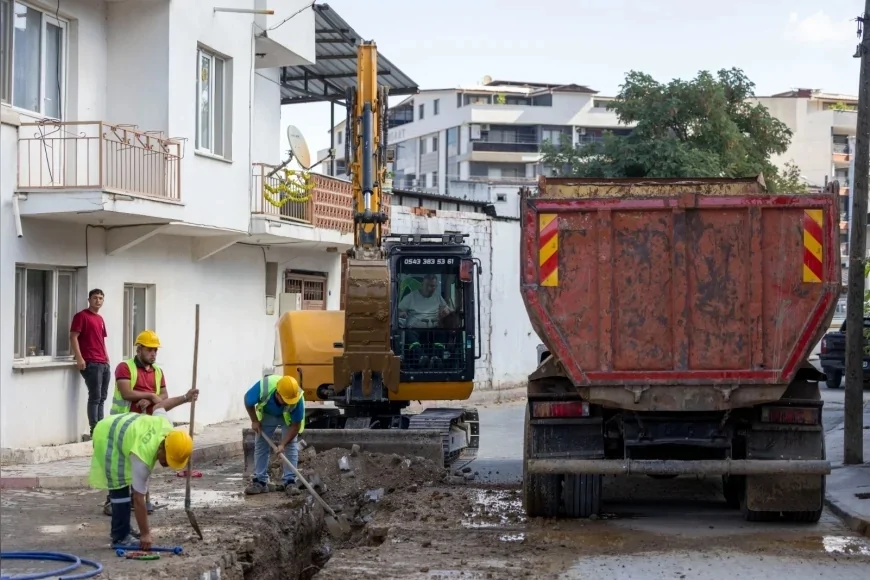 İZSU Kınık’ta 40 yıllık içme suyu şebekesini 600 milyon liralık yatırımla yeniliyor