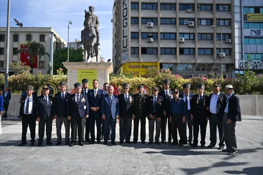 Bornova’da 19 Eylül Gaziler Günü töreninde gazilere şükran mesajı