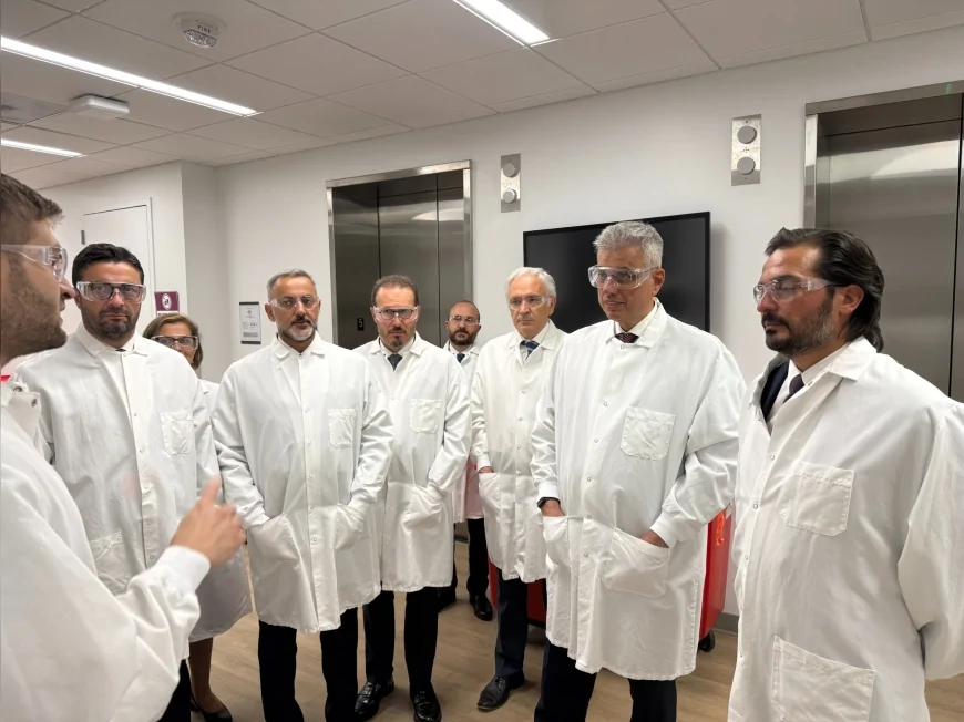 Sağlık Bakanı Prof. Dr. Kemal Memişoğlu ABD’de AstraZeneca ve Precigen’in AR-GE çalışmalarını inceledi