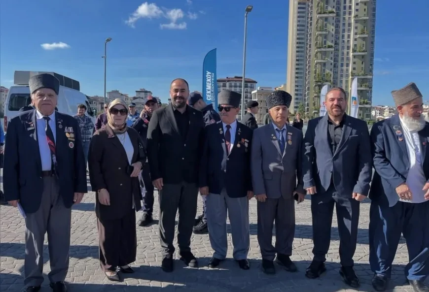 Yeniden Refah Partisi Çekmeköy İlçe Başkanı Alparslan Sivrikaya ve teşkilatından Gaziler Günü programına katılım