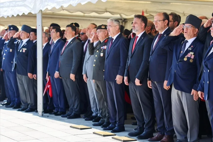 Bursa Büyükşehir Belediye Başkan Vekili Şahin Biba, 19 Eylül Gaziler Günü anma programına katıldı
