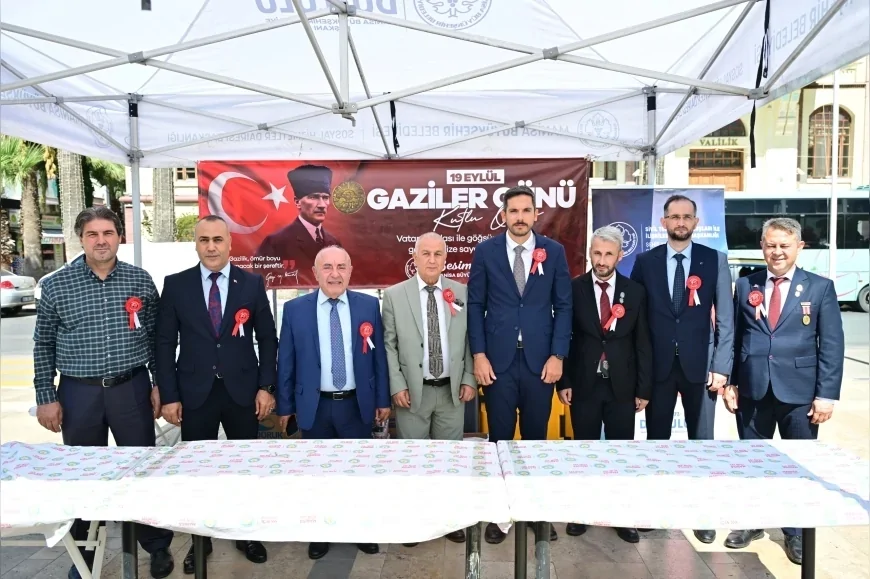 Manisa’da 19 Eylül Gaziler Günü’nde şehitler ve gaziler dualarla anıldı