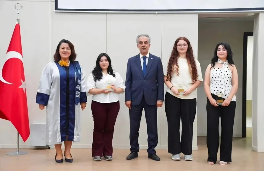 Ege Üniversitesi Hemşirelik Fakültesinde yeni dönem “Uyum Programı” ile başladı
