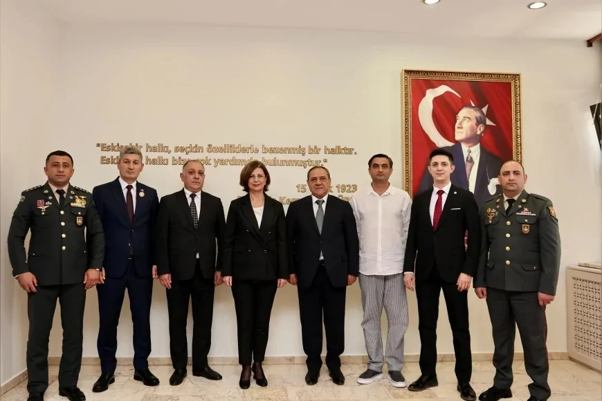Eskişehir Büyükşehir Belediye Başkanı Ayşe Ünlüce Azerbaycanlı yerel yönetim heyetini ağırladı