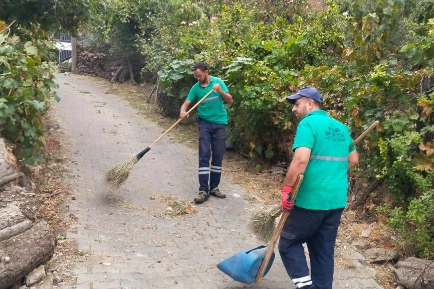 Efeler Belediyesi Eğrikavak Mahallesi’nde park, meydan ve sokaklarda bakım çalışması yaptı