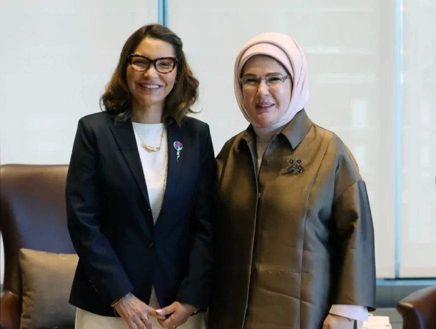 Emine Erdoğan: “Çevre sorunları ve iklim kriziyle mücadele başta olmak üzere ortak gündemimizi değerlendirdik”