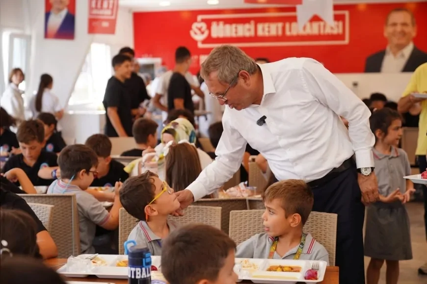 Ayvalık Belediye Başkanı Mesut Ergin: “Öğrenci Kent Lokantalarında yemek ücretlerine zam yapmayı düşünmedik”