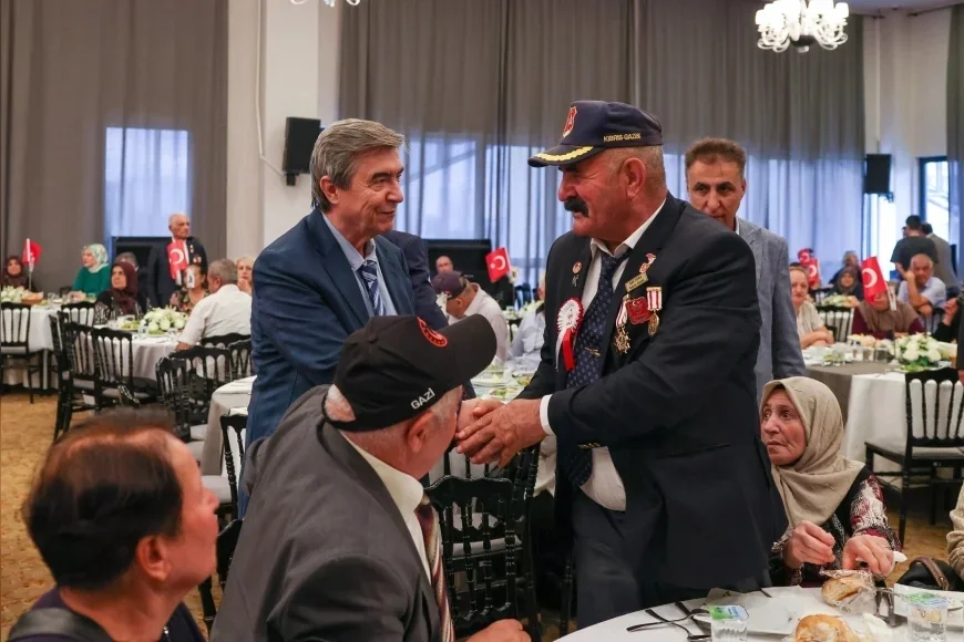 Çankaya Belediyesi Gaziler Günü’nde gaziler ve şehit ailelerini 500 kişilik programda buluşturdu