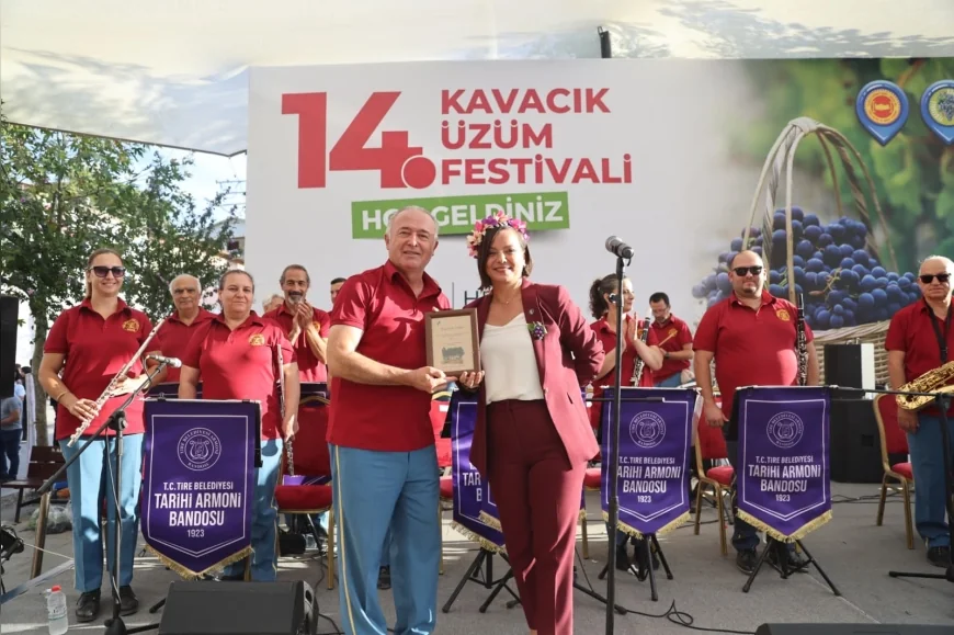 Karabağlar Belediye Başkanı Helil Kınay: “Kavacık bizim için değerli, üzüm bizim için kıymetli”