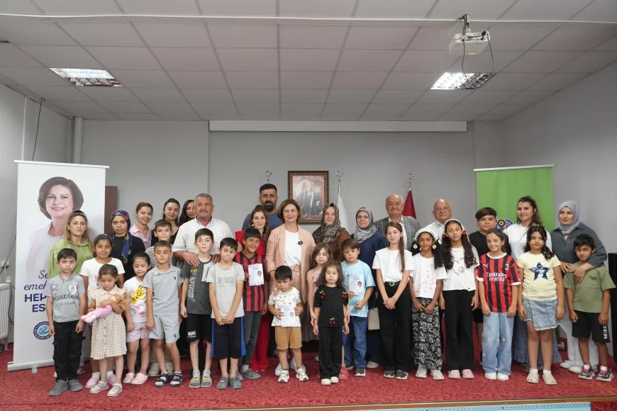 Eskişehir Büyükşehir Belediyesi 12 ilçede bin 800’ü aşkın öğrenciye kırtasiye desteği ulaştırdı