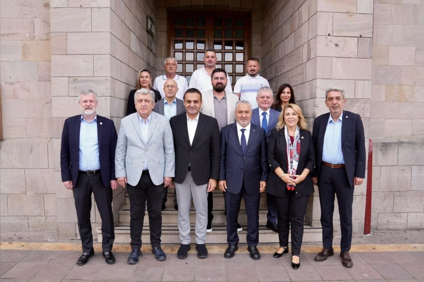 YENİ Parti Samsun Milletvekili Murat Çan ve Sinop Milletvekili Barış Karadeniz’den Giresun Belediyesi’ne ziyaret