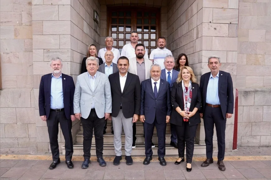 YENİ Parti Milletvekilleri Murat Çan ve Barış Karadeniz’den Giresun Belediyesi’ne ziyaret