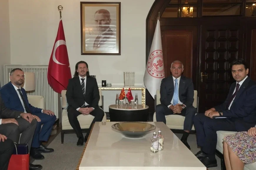 Kültür ve Turizm Bakanı Mehmet Nuri Ersoy, Kuzey Makedonyalı mevkidaşı Sedat Süleymani’yi Ankara’da ağırladı