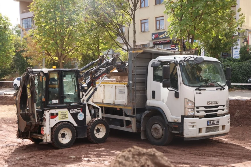 Odunpazarı Büyükdere Mahallesi’nde yeni meydan ve yenilenen parklarla üç yaşam alanına kavuşuyor