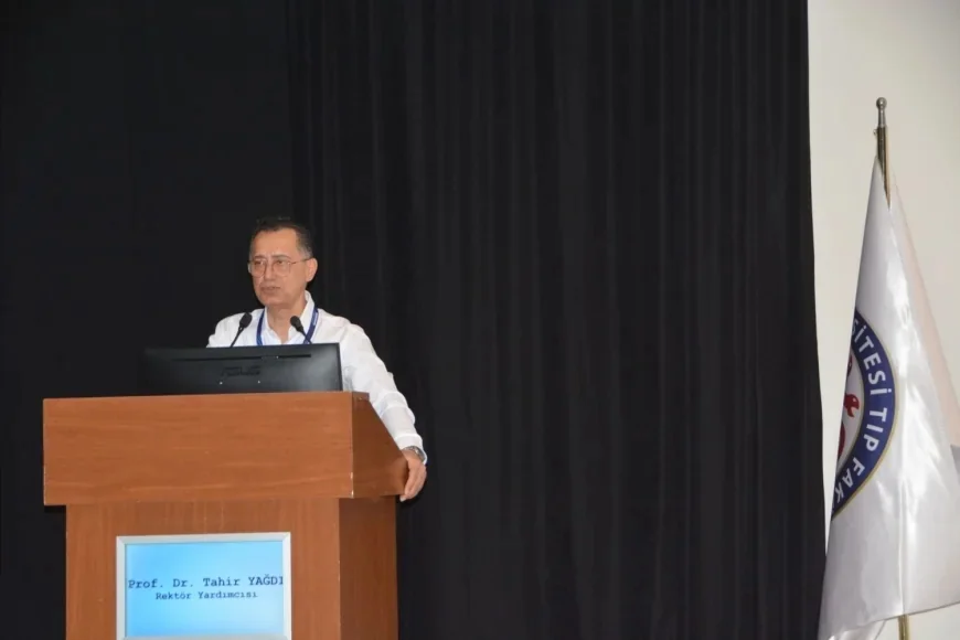 Ege Üniversitesi Rektör Yardımcısı Prof. Dr. Tahir Yağdı: “Hekimlik sadece bir meslek değil, bir yaşam biçimidir”