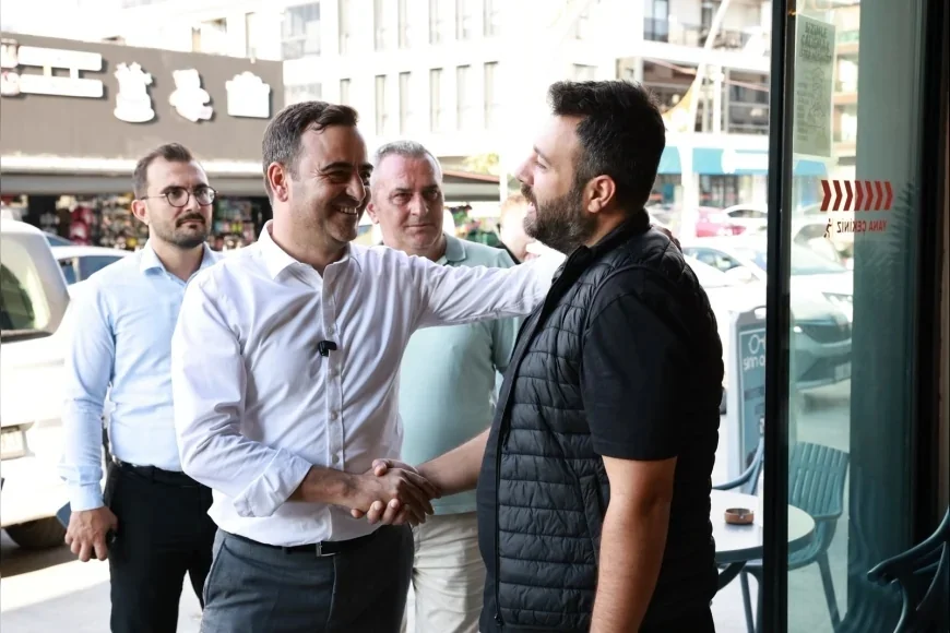 Başiskele Belediye Başkanı M. Yasin Özlü Barbaros Mahallesi’nde esnaf ve vatandaşlarla buluştu
