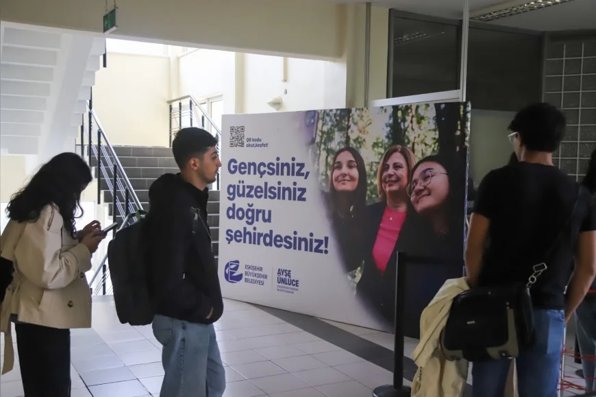 Eskişehir Büyükşehir Belediye Başkanı Ayşe Ünlüce: “Öğrencilerimize Türkiye’nin en uygun abonmanlıklarından birini sunuyoruz”