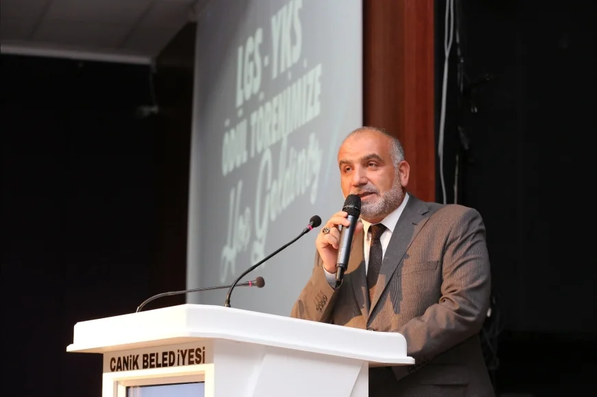 Canik Belediye Başkanı İbrahim Sandıkçı: “Sınavlarda derece elde eden öğrencilerimizi ödüllerle buluşturacağız”