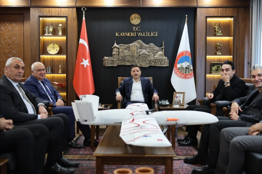 Kayseri Valisi Gökmen Çiçek, RoboNation SUAS 2026 Dünya Şampiyonu GÖKTİM KartalAir Takımı’nı kabul etti